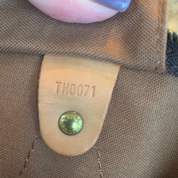 Louis Vuitton Speedy 30 - Picture 15 of 16